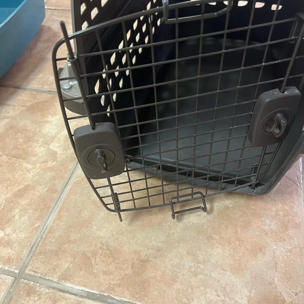 Pet carrier